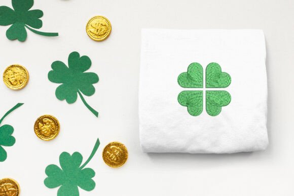 Heart Clover Mini Embroidery: A Delightful Design for Craft Fairs